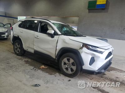 Czwarte zdjęcie samochodu z boku: 2022 TOYOTA RAV4 XLE VIN:2T3P1RFV1NW284082 - miniatura
