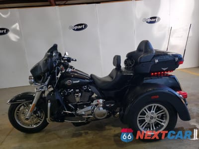 Trzecie zdjęcie samochodu z tyłu: 2023 HARLEY-DAVIDSON FLHTCUTG VIN:1HD1MAF18PB856058 - miniatura