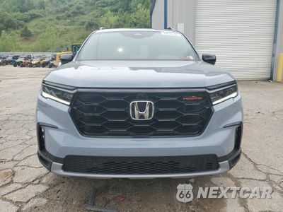 Piąte zdjęcie samochodu w środku: 2025 HONDA PILOT TRAILSPORT VIN:5FNYG1H6XSB119000 - miniatura