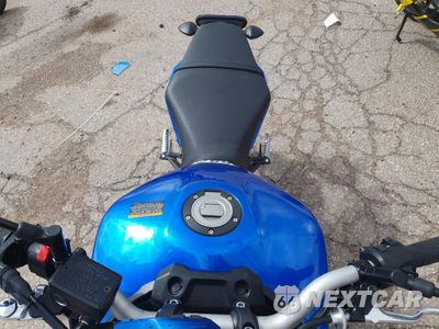 Piąte zdjęcie samochodu w środku: 2016 YAMAHA FZ09 VIN:JYARN33E0GA009511 - miniatura
