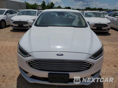 Piąte zdjęcie samochodu w środku: 2018 FORD FUSION SE HYBRID VIN:3FA6P0LU3JR171871 - miniatura