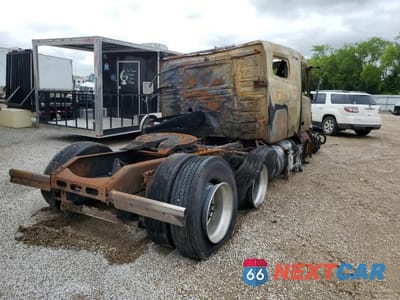 Czwarte zdjęcie samochodu z boku: 2024 VOLVO VNL SEMI TRUCK VIN:4V4NC9EH2RN653580 - miniatura