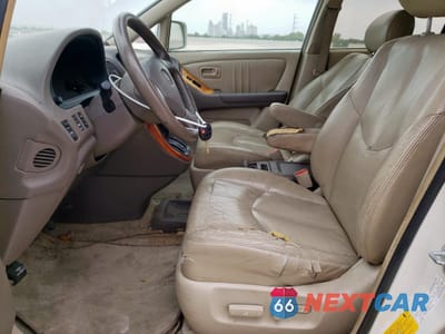 Zdjęcie 7 z 13 samochodu: 2000 LEXUS RX 300 VIN:JT6HF10U0Y0102539 - miniatura