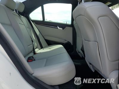 Zdjęcie 10 z 12 samochodu: 2013 MERCEDES-BENZ C 300 4MATIC VIN:WDDGF8AB7DR280891 - miniatura