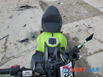 Piąte zdjęcie samochodu w środku: 2017 KAWASAKI ER650 G VIN:JKAEREG17HDA00618 - miniatura