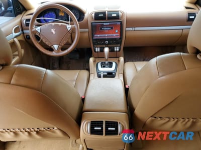 Zdjęcie 8 z 15 samochodu: 2008 PORSCHE CAYENNE VIN:WP1AA29P78LA10188 - miniatura