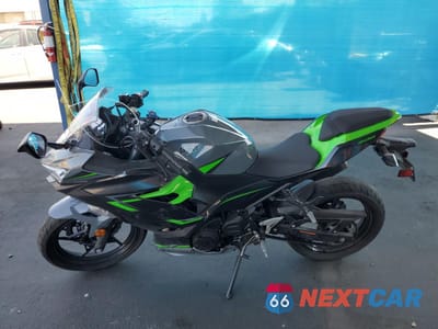 Trzecie zdjęcie samochodu z tyłu: 2019 KAWASAKI EX400 VIN:JKAEXKG19KDA29632 - miniatura