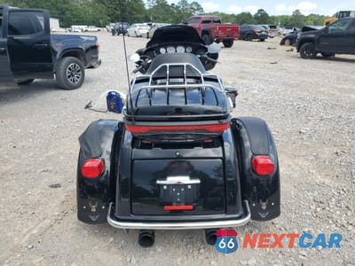 Czwarte zdjęcie samochodu z boku: 2018 HARLEY-DAVIDSON FLHTCUTG TRI GLIDE ULTRA VIN:1HD1MAD12JB859919 - miniatura