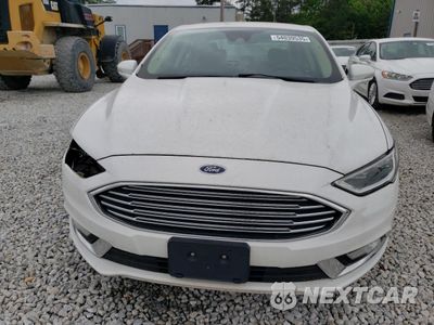 Piąte zdjęcie samochodu w środku: 2017 FORD FUSION SE HYBRID VIN:3FA6P0LU2HR409641 - miniatura
