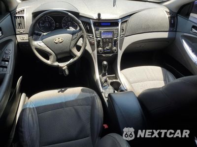Zdjęcie 8 z 12 samochodu: 2013 HYUNDAI SONATA SE VIN:5NPEC4AB8DH748668 - miniatura