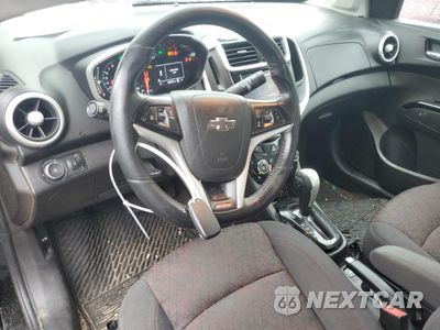 Zdjęcie 8 z 12 samochodu: 2020 CHEVROLET SONIC LT VIN:1G1JD5SB8L4125385 - miniatura