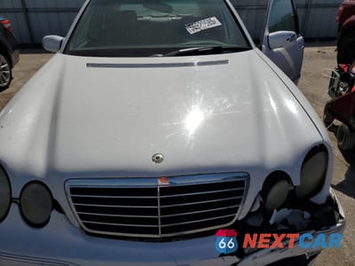 Zdjęcie 11 z 14 samochodu: 2000 MERCEDES-BENZ E 320 VIN:WDBJF65JXYB094507 - miniatura