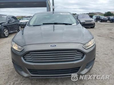 Piąte zdjęcie samochodu w środku: 2014 FORD FUSION S VIN:3FA6P0G74ER339172 - miniatura