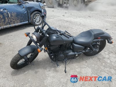 Trzecie zdjęcie samochodu z tyłu: 2023 HONDA VT750 C2B VIN:JH2RC5374PK300862 - miniatura
