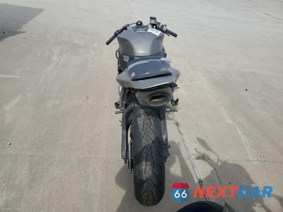 Czwarte zdjęcie samochodu z boku: 2007 HONDA CBR600 RR VIN:JH2PC40047M007217 - miniatura