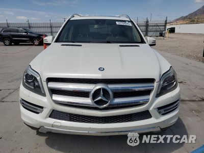 Piąte zdjęcie samochodu w środku: 2013 MERCEDES-BENZ GL 450 4MATIC VIN:4JGDF7CE7DA158542 - miniatura