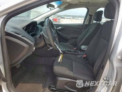 Zdjęcie 7 z 16 samochodu: 2018 FORD FOCUS SE VIN:1FADP3F20JL207047 - miniatura