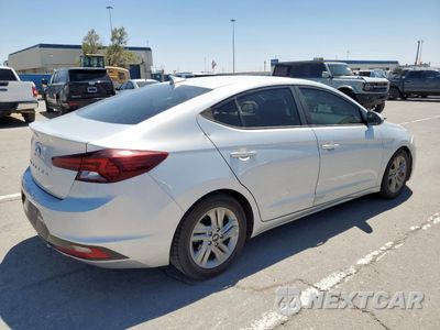 Trzecie zdjęcie samochodu z tyłu: 2019 HYUNDAI ELANTRA SEL VIN:5NPD84LF3KH483488 - miniatura