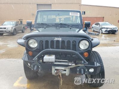 Piąte zdjęcie samochodu w środku: 2009 JEEP WRANGLER X VIN:1J4FA24119L729068 - miniatura