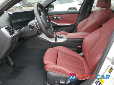 Zdjęcie 7 z 14 samochodu: 2023 BMW 330XI VIN:3MW89FF0XP8D61090 - miniatura