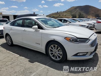 Czwarte zdjęcie samochodu z boku: 2017 FORD FUSION SE HYBRID VIN:3FA6P0LU5HR409374 - miniatura
