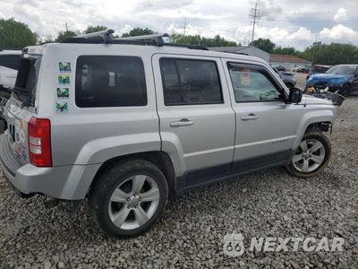 Trzecie zdjęcie samochodu z tyłu: 2012 JEEP PATRIOT LATITUDE VIN:1C4NJPFB4CD639905 - miniatura