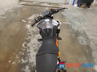 Zdjęcie 6 z 9 samochodu: 2018 KTM 1290 SUPER DUKE R VIN:VBKV39402JM981162 - miniatura
