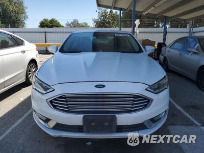Piąte zdjęcie samochodu w środku: 2017 FORD FUSION SE HYBRID VIN:3FA6P0LU2HR409686 - miniatura