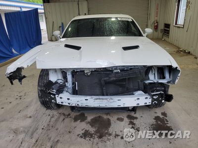 Piąte zdjęcie samochodu w środku: 2023 DODGE CHALLENGER SXT VIN:2C3CDZAG2PH586504 - miniatura