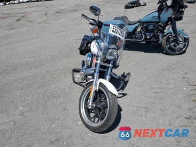 Drugie zdjęcie samochodu z przodu: 2016 HARLEY-DAVIDSON XL883 SUPERLOW VIN:1HD4CR216GC445997 - miniatura