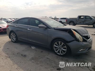 Czwarte zdjęcie samochodu z boku: 2012 HYUNDAI SONATA SE VIN:5NPEC4AC7CH427891 - miniatura