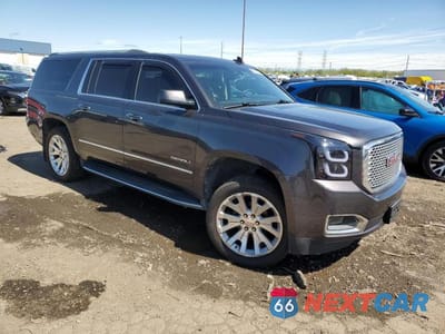 Czwarte zdjęcie samochodu z boku: 2017 GMC YUKON XL DENALI VIN:1GKS2HKJXHR118866 - miniatura