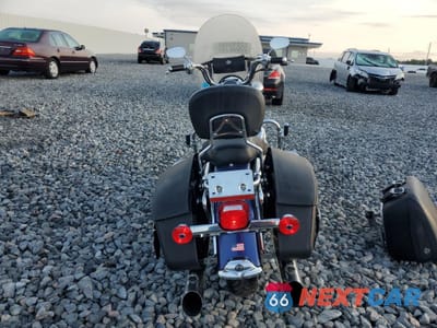 Czwarte zdjęcie samochodu z boku: 2006 HARLEY-DAVIDSON FLHRCI VIN:1HD1FRW166Y635210 - miniatura