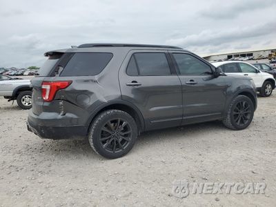 Trzecie zdjęcie samochodu z tyłu: 2017 FORD EXPLORER XLT VIN:1FM5K8D83HGD83350 - miniatura
