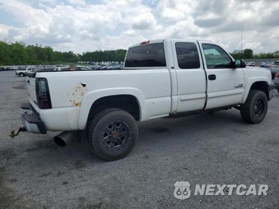 Trzecie zdjęcie samochodu z tyłu: 2003 CHEVROLET SILVERADO K2500 HEAVY DUTY VIN:1GCHK29123E175992 - miniatura