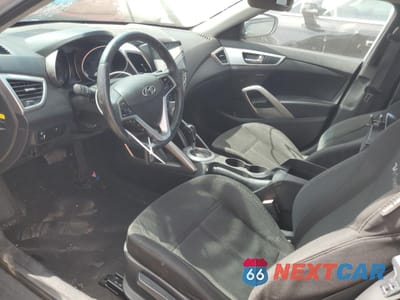 Zdjęcie 7 z 12 samochodu: 2013 HYUNDAI VELOSTER VIN:KMHTC6ADXDU153407 - miniatura