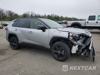 Czwarte zdjęcie samochodu z boku: 2020 TOYOTA RAV4 XSE VIN:JTMEWRFV5LD545278 - miniatura