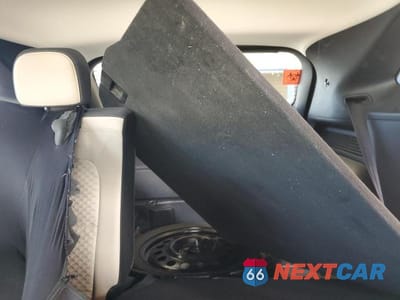 Zdjęcie 10 z 13 samochodu: 2021 FORD ESCAPE SE VIN:1FMCU0G63MUB00700 - miniatura