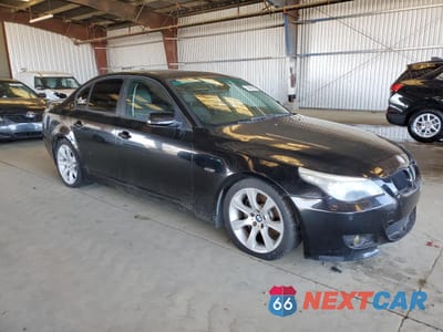 Czwarte zdjęcie samochodu z boku: 2005 BMW 545 I VIN:WBANB33565B115087 - miniatura