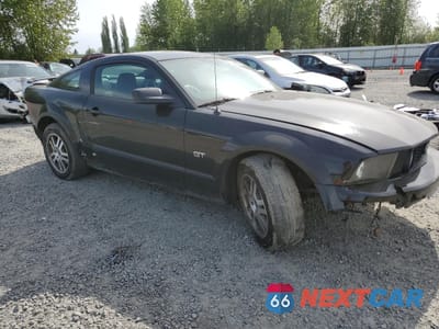 Czwarte zdjęcie samochodu z boku: 2005 FORD MUSTANG GT VIN:1ZVFT82H355101074 - miniatura