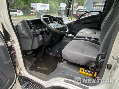 Zdjęcie 9 z 11 samochodu: 2022 ISUZU NRR VIN:54DE5W1L0NSR00682 - miniatura