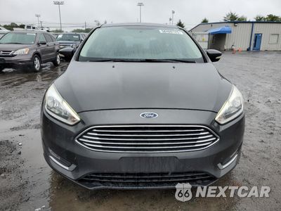 Piąte zdjęcie samochodu w środku: 2016 FORD FOCUS TITANIUM VIN:1FADP3N24GL303516 - miniatura