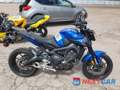 2016 YAMAHA FZ09 JYARN33E0GA009511 - główne zdjęcie licytacji z USA - miniatura