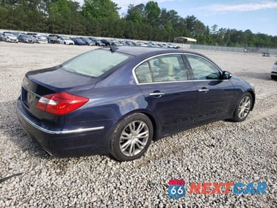 Trzecie zdjęcie samochodu z tyłu: 2013 HYUNDAI GENESIS 3.8L VIN:KMHGC4DD2DU213570 - miniatura