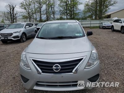Piąte zdjęcie samochodu w środku: 2015 NISSAN VERSA S VIN:3N1CN7AP0FL819236 - miniatura