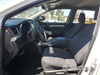 Zdjęcie 7 z 13 samochodu: 2018 TOYOTA HIGHLANDER LE VIN:5TDZZRFH0JS287157 - miniatura