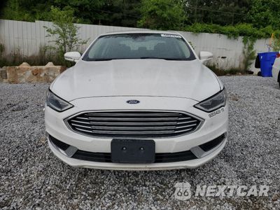Piąte zdjęcie samochodu w środku: 2018 FORD FUSION SE HYBRID VIN:3FA6P0LUXJR129908 - miniatura