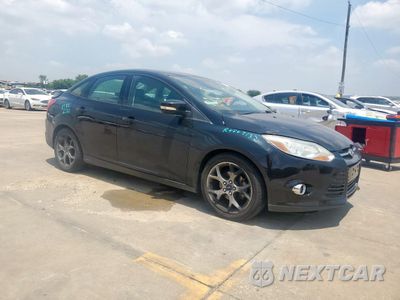 Czwarte zdjęcie samochodu z boku: 2014 FORD FOCUS SE VIN:1FADP3F22EL311190 - miniatura