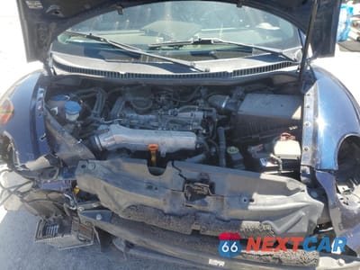 Zdjęcie 11 z 12 samochodu: 2005 VOLKSWAGEN NEW BEETLE GLS VIN:3VWCD31Y25M302740 - miniatura