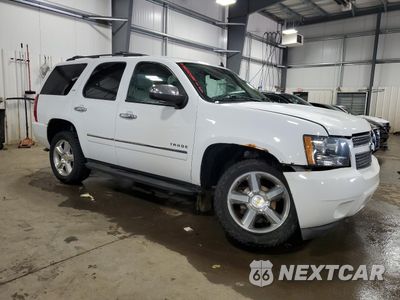 Czwarte zdjęcie samochodu z boku: 2009 CHEVROLET TAHOE K1500 LTZ VIN:1GNFK33079R295597 - miniatura